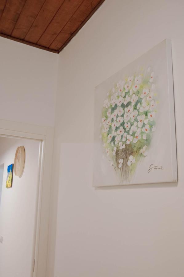 Ideisini'S Apartment ปาแลร์โม ภายนอก รูปภาพ